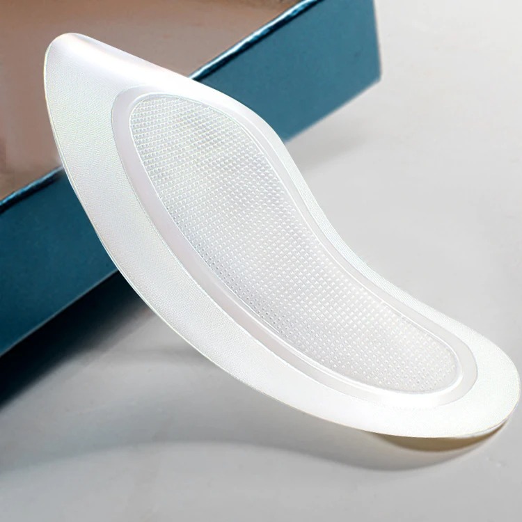 Microneedle Eye Patches with Peptide